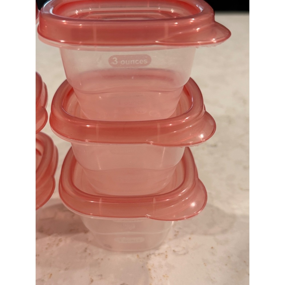Rubbermaid TakeAlongs 3oz Snack Containers Set of 6 Pink Lids 118ml Small Square - Picture 2 of 3